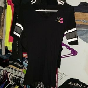 Fox longer short sleeve v neck